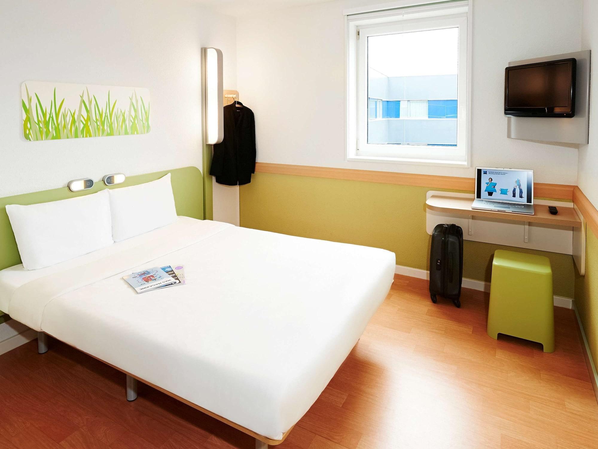 ibis Birmingham International Airport – NEC Hotel Bickenhill Bagian luar foto