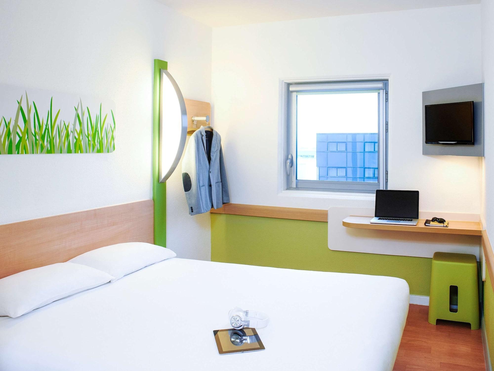 ibis Birmingham International Airport – NEC Hotel Bickenhill Bagian luar foto