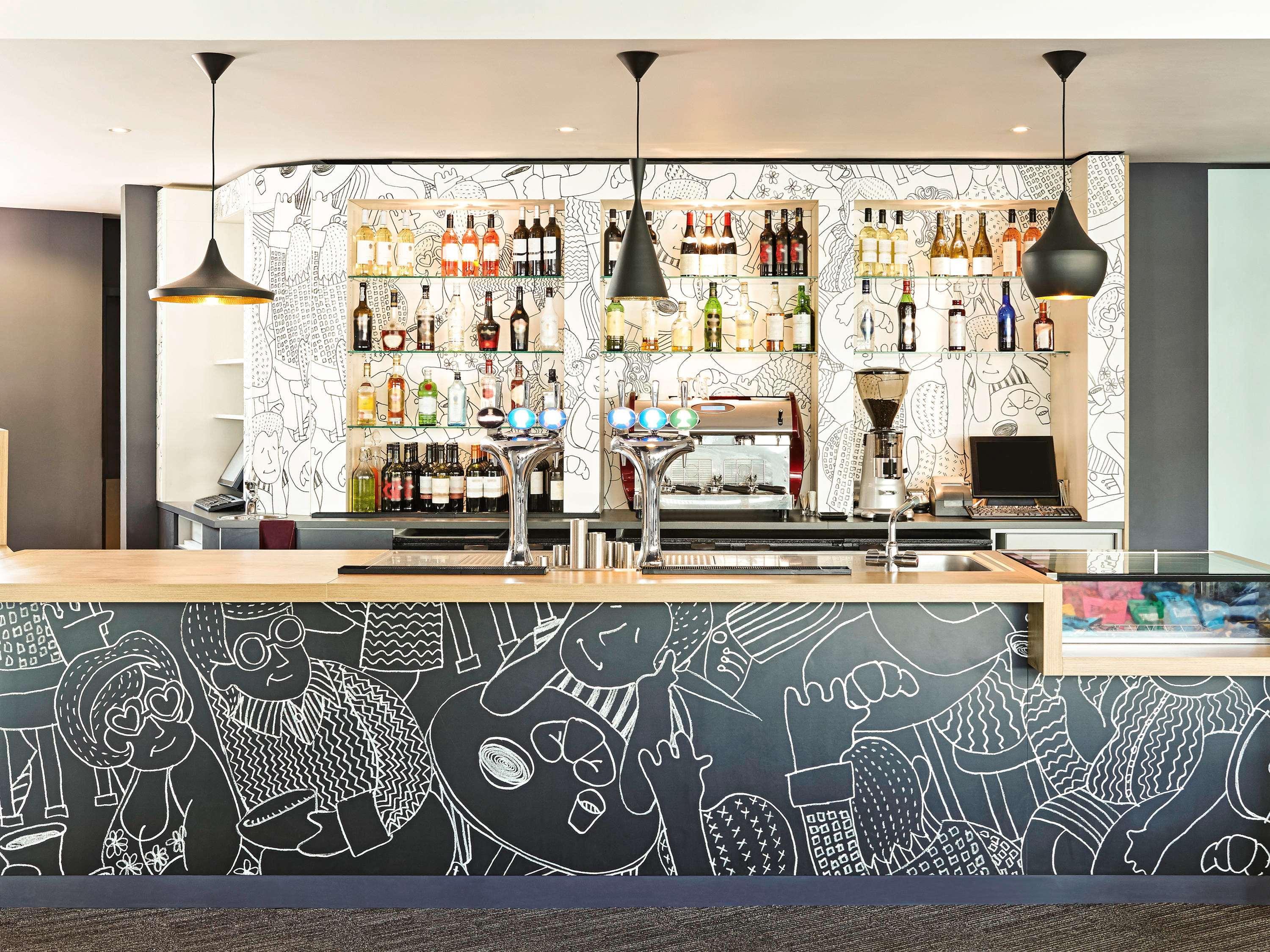 ibis Birmingham International Airport – NEC Hotel Bickenhill Bagian luar foto