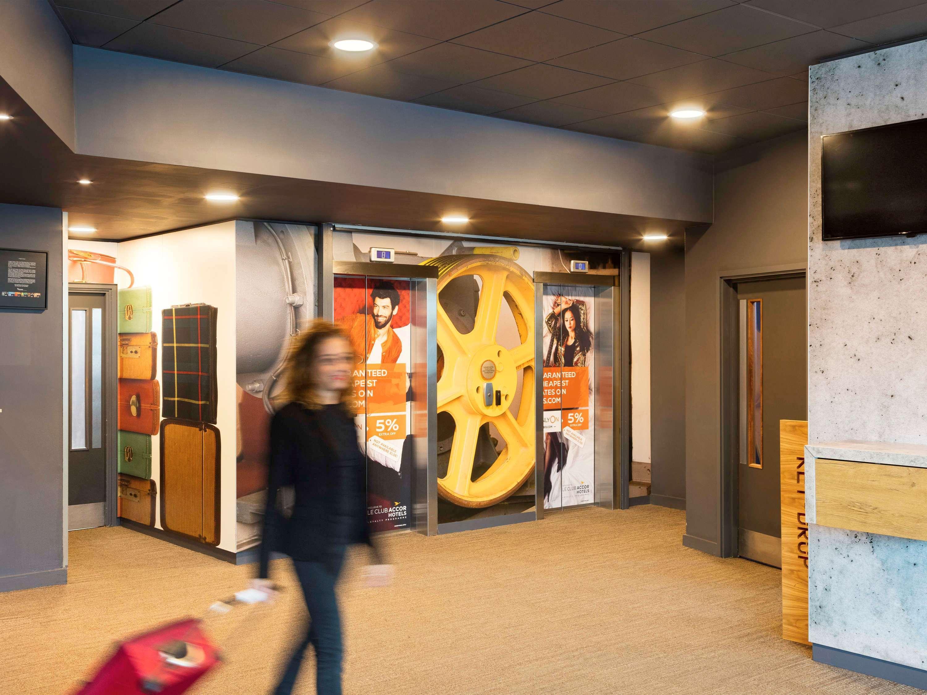 ibis Birmingham International Airport – NEC Hotel Bickenhill Bagian luar foto